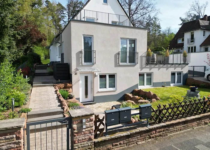 Modernes Studio-Apartment In Toller Waldrand-Lage
