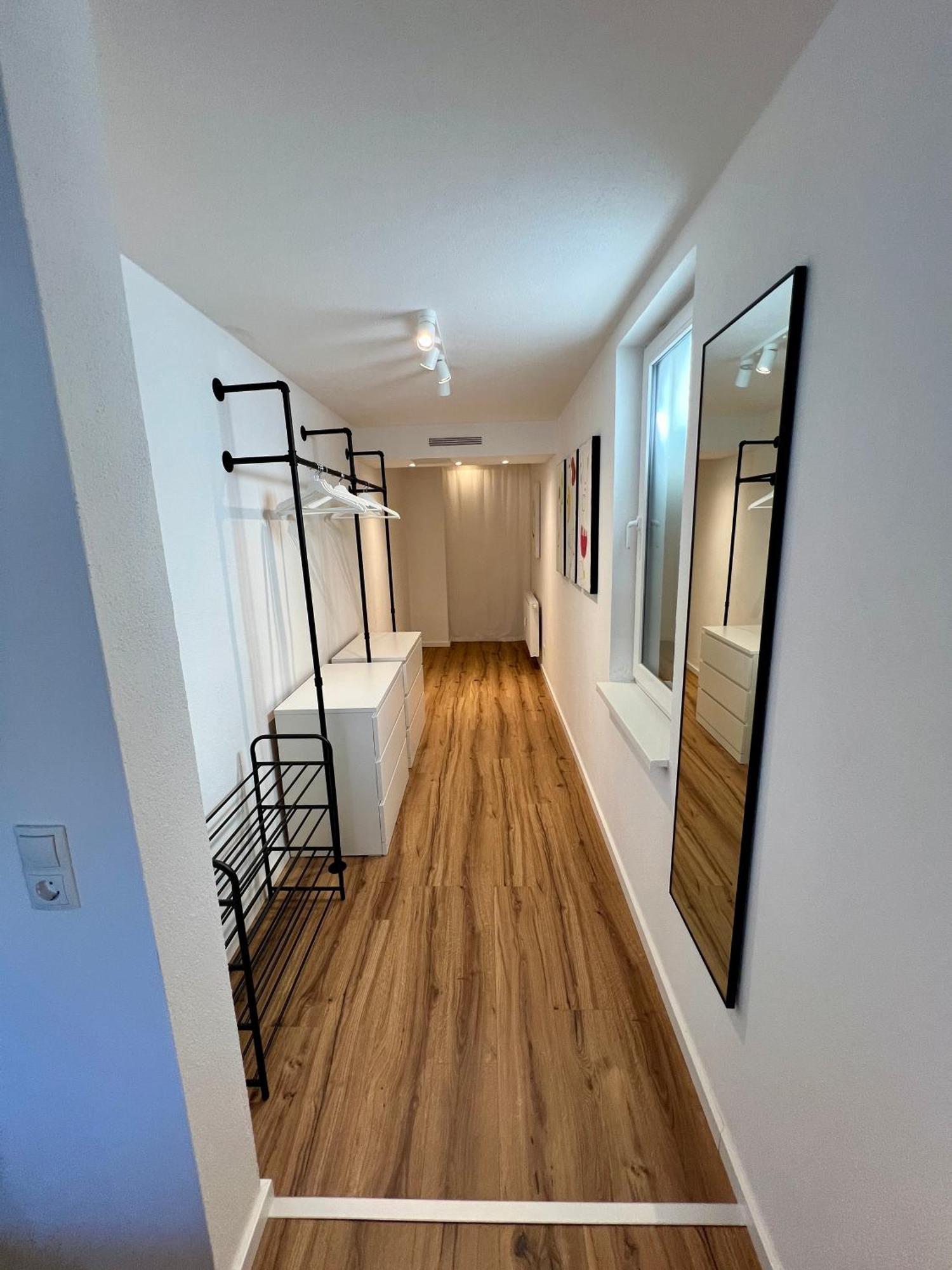 Apartment Modernes Studio-apartment In Toller Waldrand-lage *